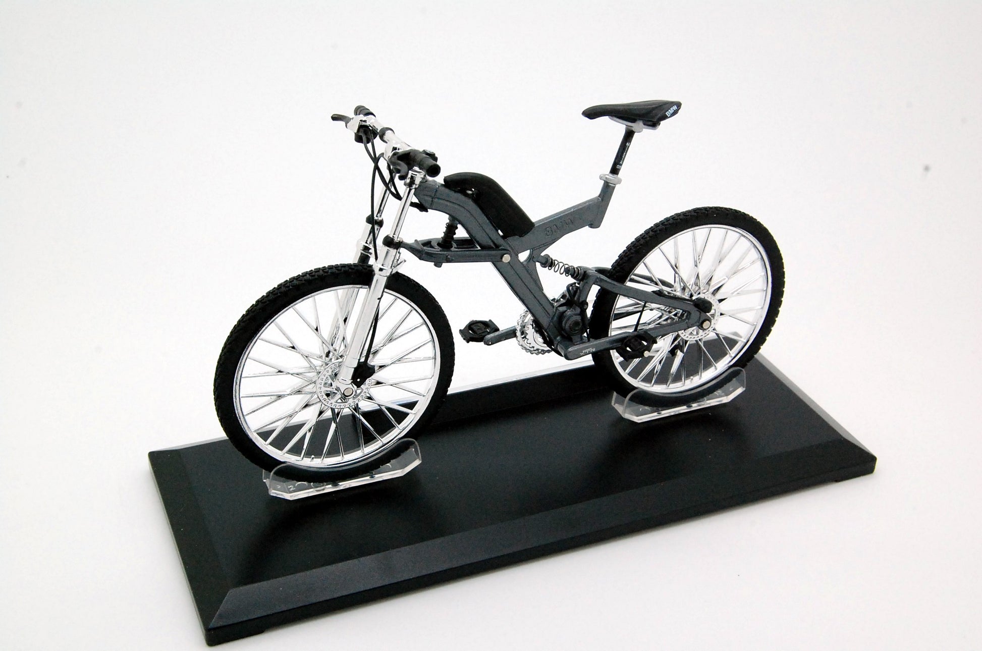 Bicicletta BMW Q6.S XTR grigio 1:10 - 7056