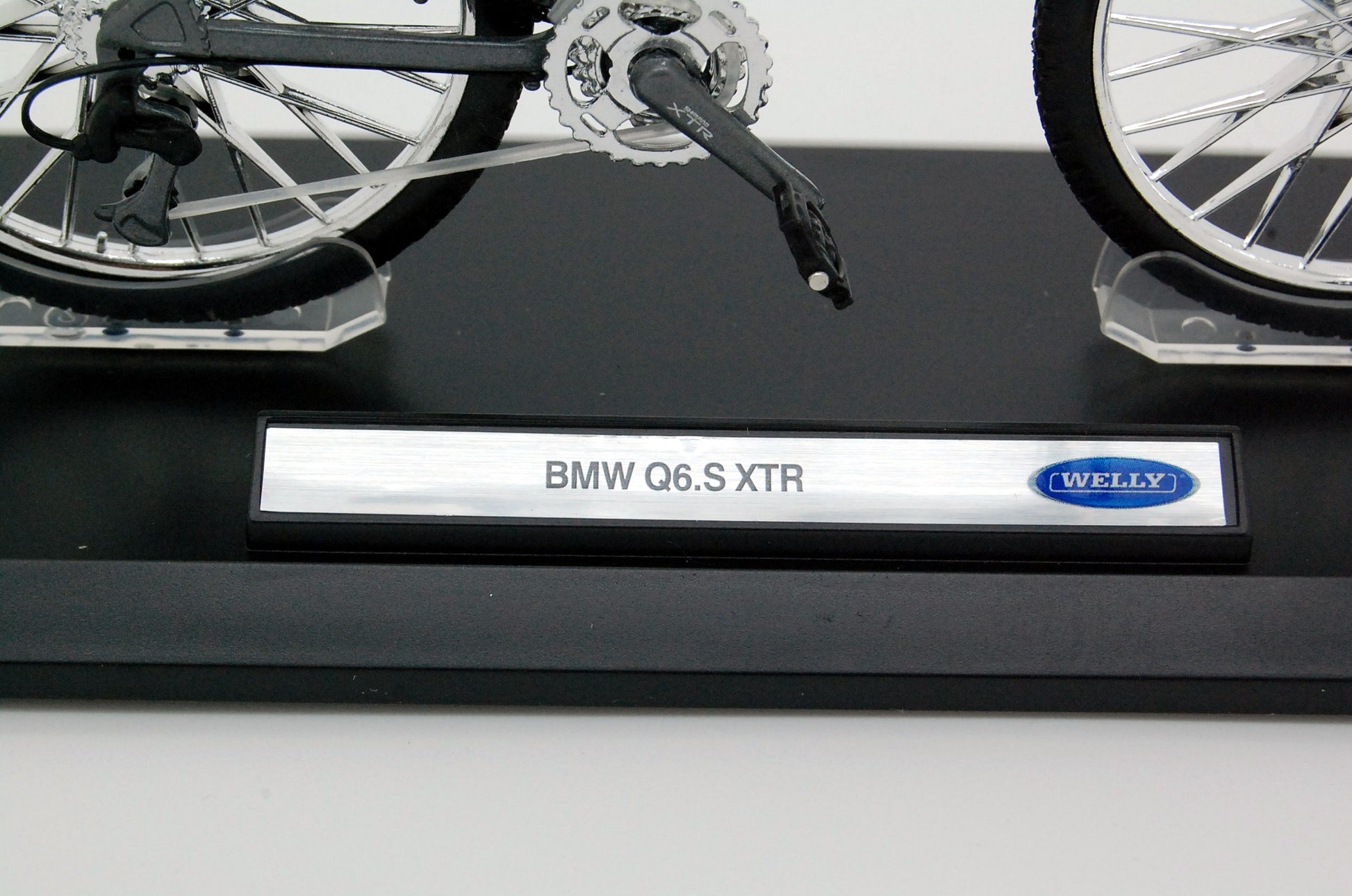 Bicicletta BMW Q6.S XTR grigio 1:10 - 7058