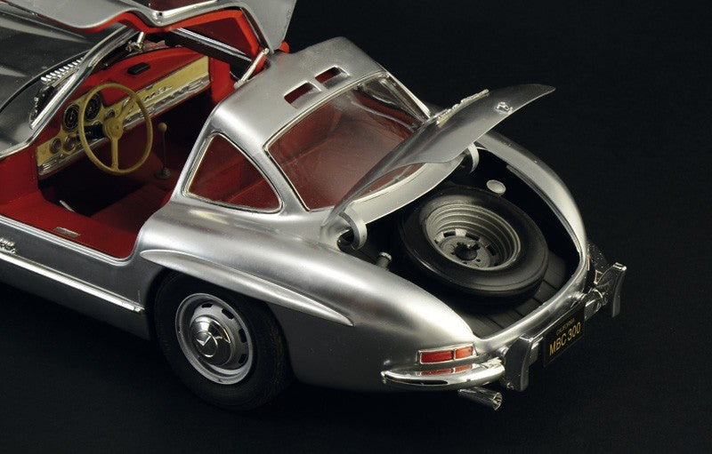 Mercedes-Benz 300 SL 1954 "Gullwing" Kit 1:16 - 70587