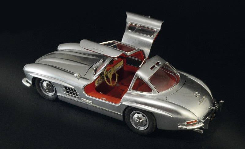 Mercedes-Benz 300 SL 1954 "Gullwing" Kit 1:16 - 70589