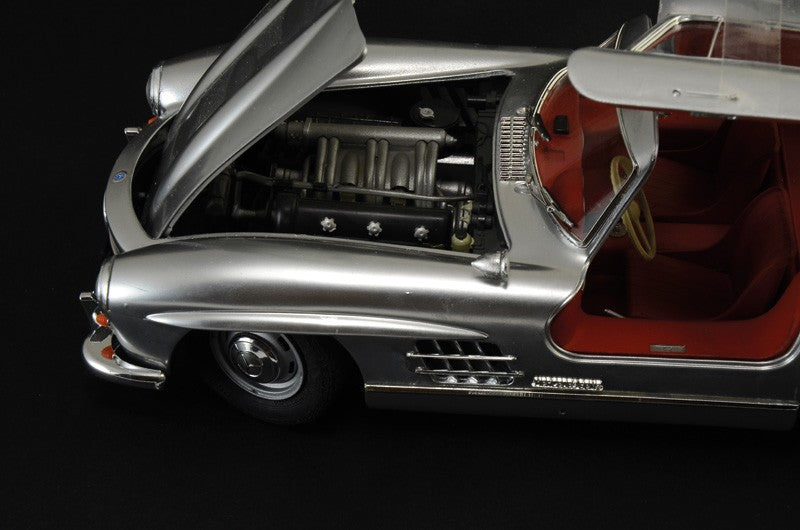 Mercedes-Benz 300 SL 1954 "Gullwing" Kit 1:16 - 70591