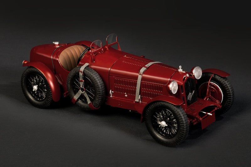 Alfa Romeo 8C 2300 1931-1933 Roadster Kit 1:12 - 70716