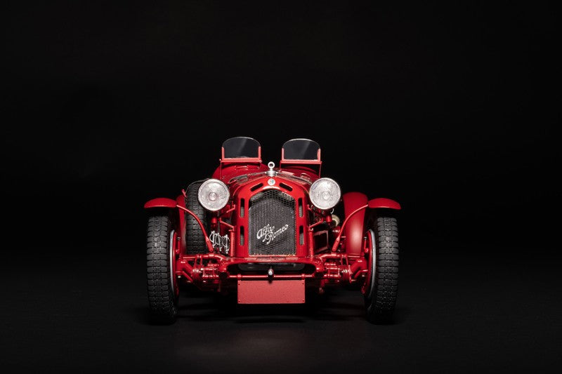 Alfa Romeo 8C 2300 1931-1933 Roadster Kit 1:12 - 70718
