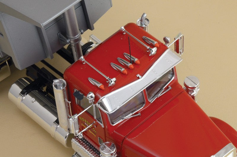 Freightliner Heavy Dumper Truck Kit 1:24 - 70782