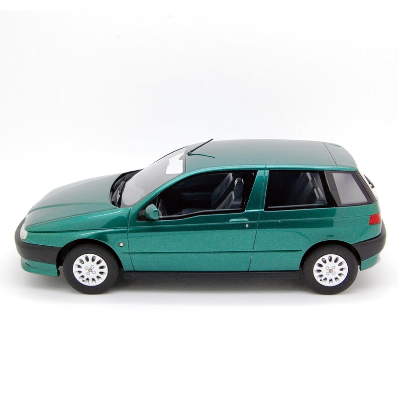 Alfa Romeo 145 1.6 Boxer 1995 Metallic Green 1:18 - 71925