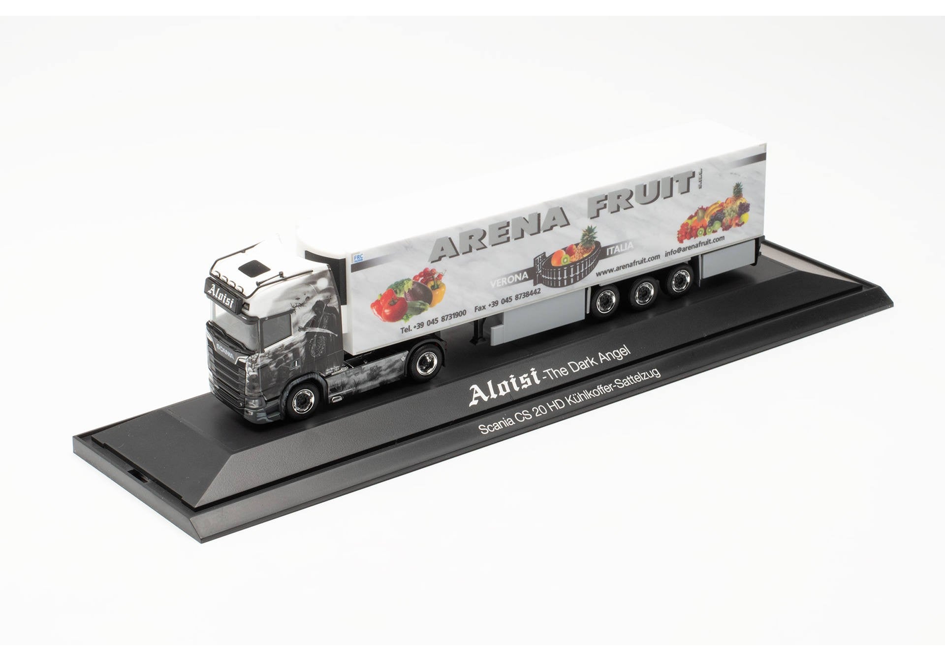 Scania CS 20 HD refrigerated box semitrailer "Arena Fruit" 1:87 - 72063