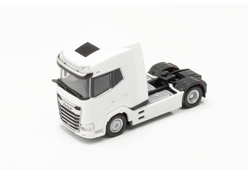 DAF XG tractor white 1:87 - 72077