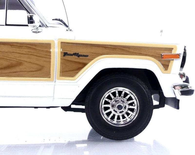 Jeep Grand Wagoner 1981 White 1:18 - 72480