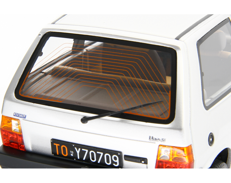 Fiat Uno 45 1983 Marrone 1:18 - 72805