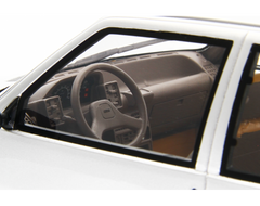 Fiat Uno 45 1983 Grigio Metallizzato 1:18 - 72813