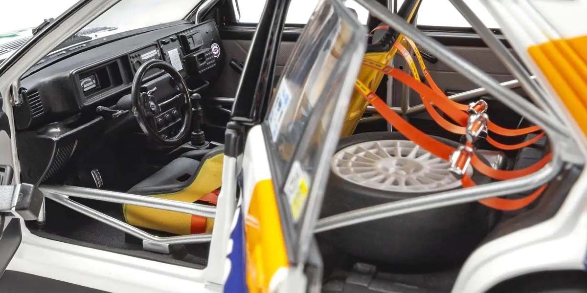 Lancia Delta Integrale 16V Jolly Club Totip Repsol Night Version 4th Toure de Course 1993 C.Sainz - L.Moya 1:18 - 72824