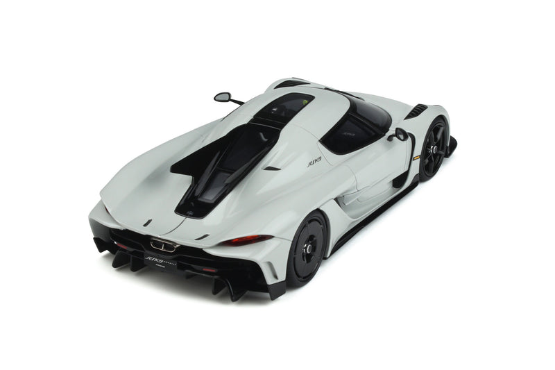 Koenigsegg Jesko Absolut 2022 chalk gray 1:18 - 73489