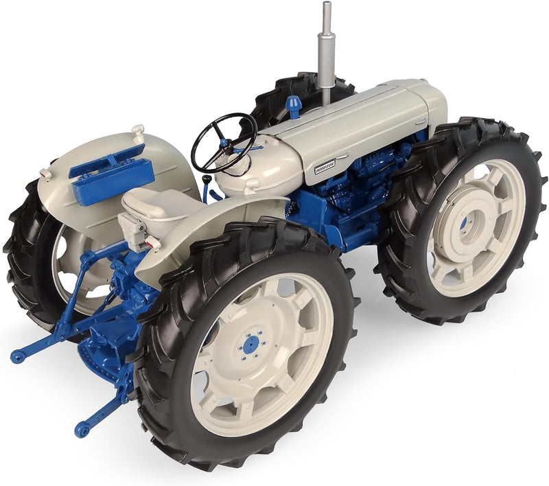Ford County 1965 Super 4 trattore 1:16 - 74011