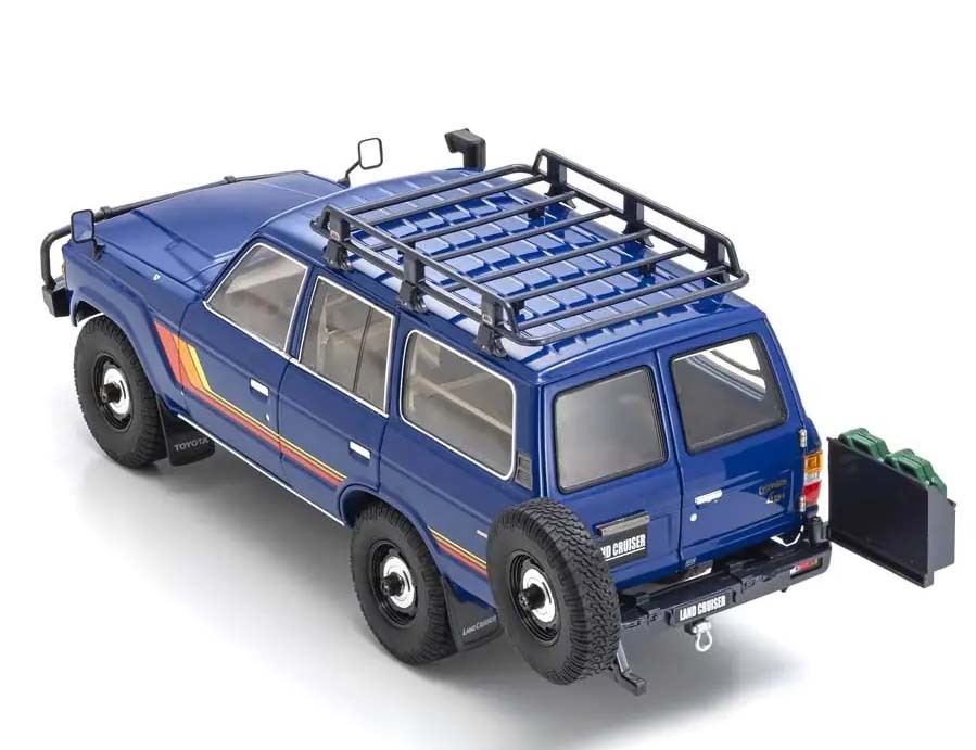 Toyota Land Cruiser 60 1980 Blu with optional parts 1:18 - 74027