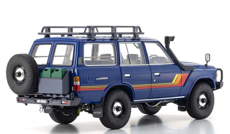 Toyota Land Cruiser 60 1980 Blu with optional parts 1:18 - 74029