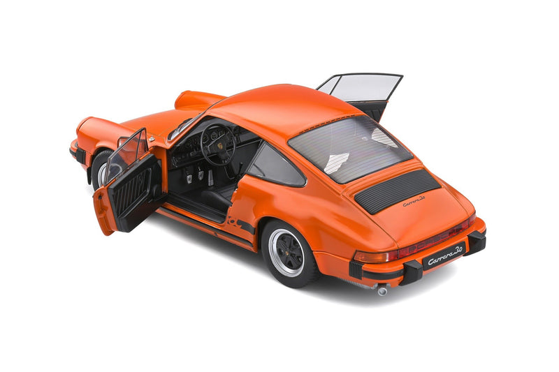 Porsche 911 (930) 3.0 Carrera 1977 Orange 1:18 - 74108