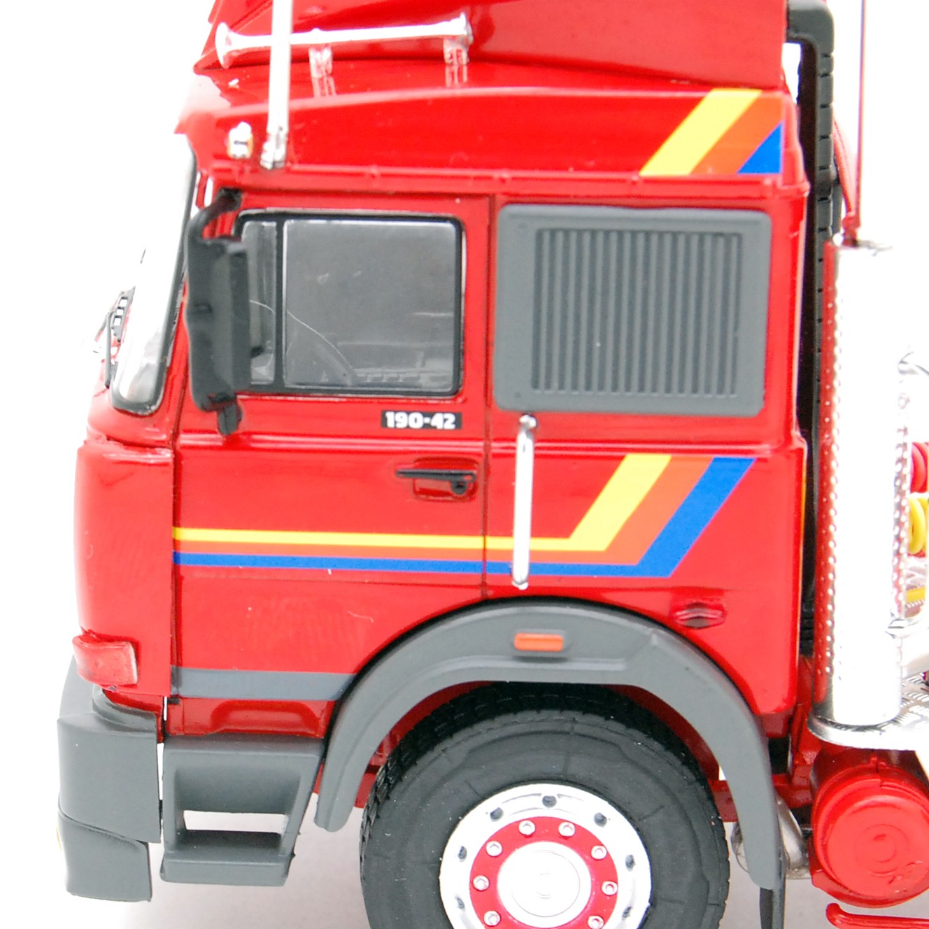 Iveco Turbostar 190-42 1984 Red 1:43 - 74246