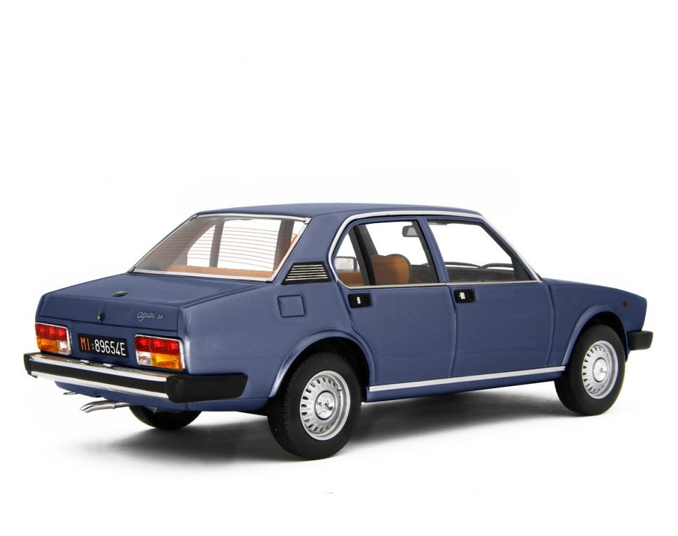 Alfa Romeo Alfetta 2.0L 1978 Blu Pervinca 1:18 - 74742