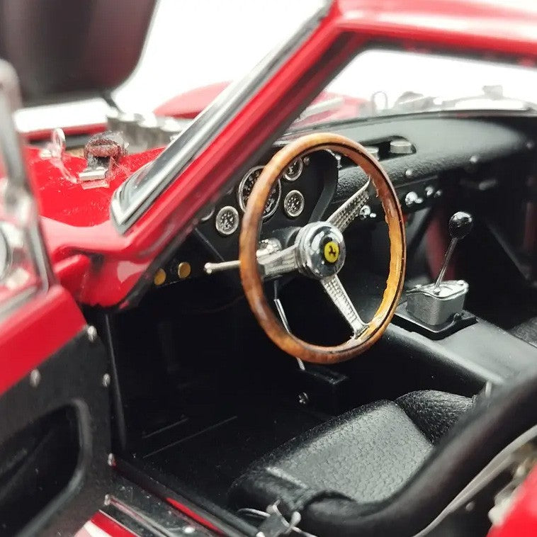 Ferrari 250 GTO 1000km Paris Montlhery 1962 P.Rodriguez - R.Rodriguez 1:18 - 74926