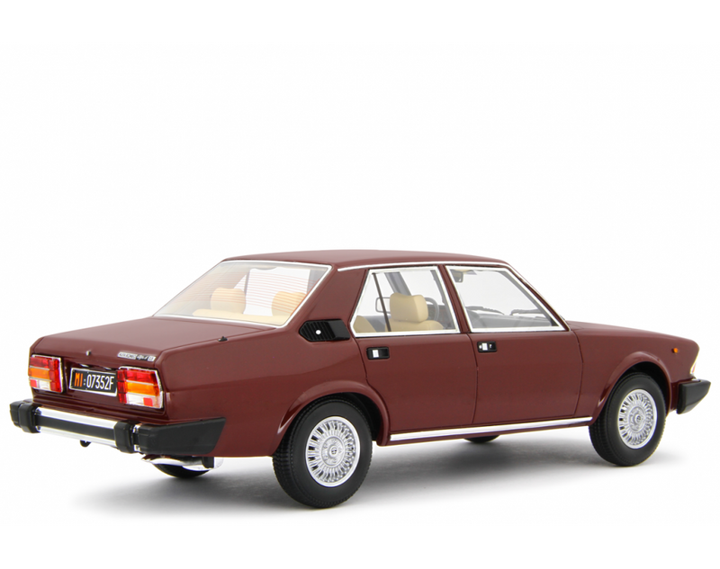 Alfa Romeo Alfa 6 2.5 1979 Rosso Veneziano 1:18 - 75061