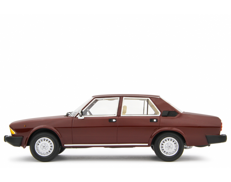 Alfa Romeo Alfa 6 2.5 1979 Rosso Veneziano 1:18 - 75062