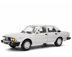 Alfa Romeo Alfa 6 2.5 1979 Grigio metallizzato 1:18 - 75081