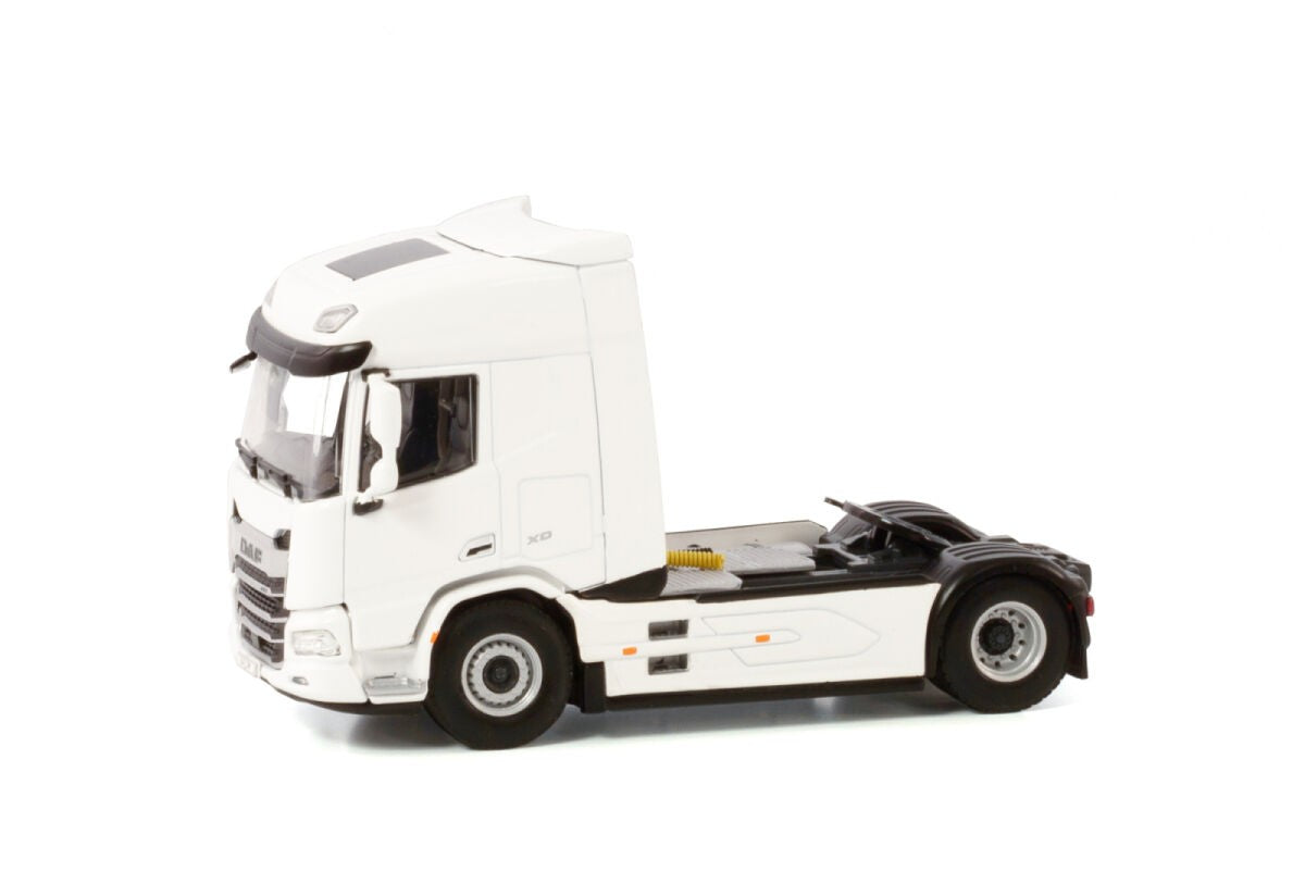 DAF XD 2023 white 1:50 - 75100
