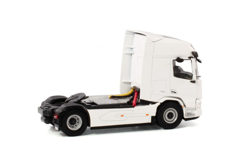 DAF XD 2023 white 1:50 - 75101