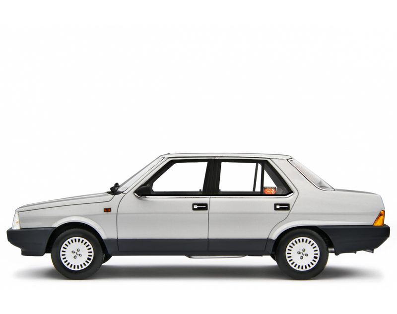 Fiat Regata 70S 1983 Argento 1:18 - 75477