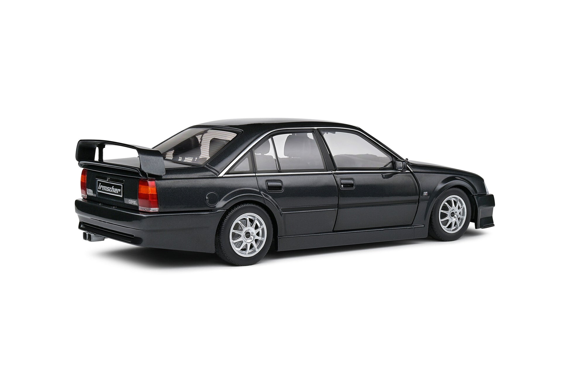 Opel Omega Evo 500 1990 Black Metallic 1:18 - 75553