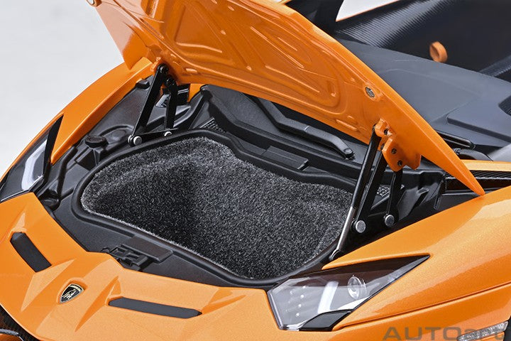 Lamborghini Aventador SVJ 2018 Arancio Atlas 1:18 - 75650