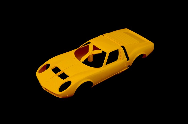 Lamborghini Miura Starter Kit 1:24 - 75827
