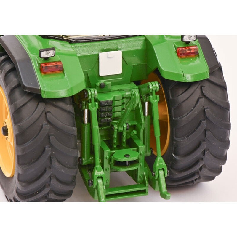 John Deere 8400 1992 green 1:32 - 75879