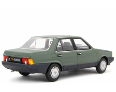 Fiat Regata 70S 1983 Verde 1:18 - 76183