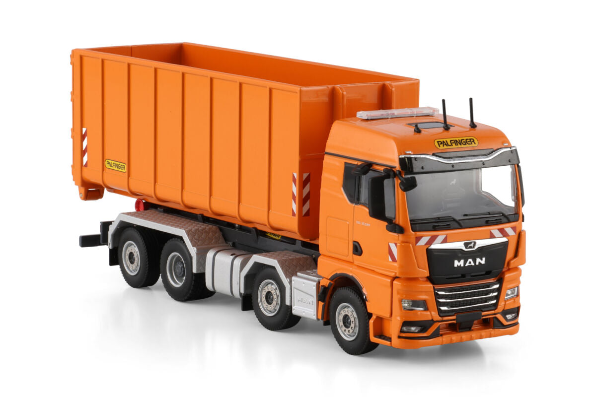 MAN TGX GM Riged Truck Hooklift System 8X2 Tag Axle + 40M3 Container 1:50-4