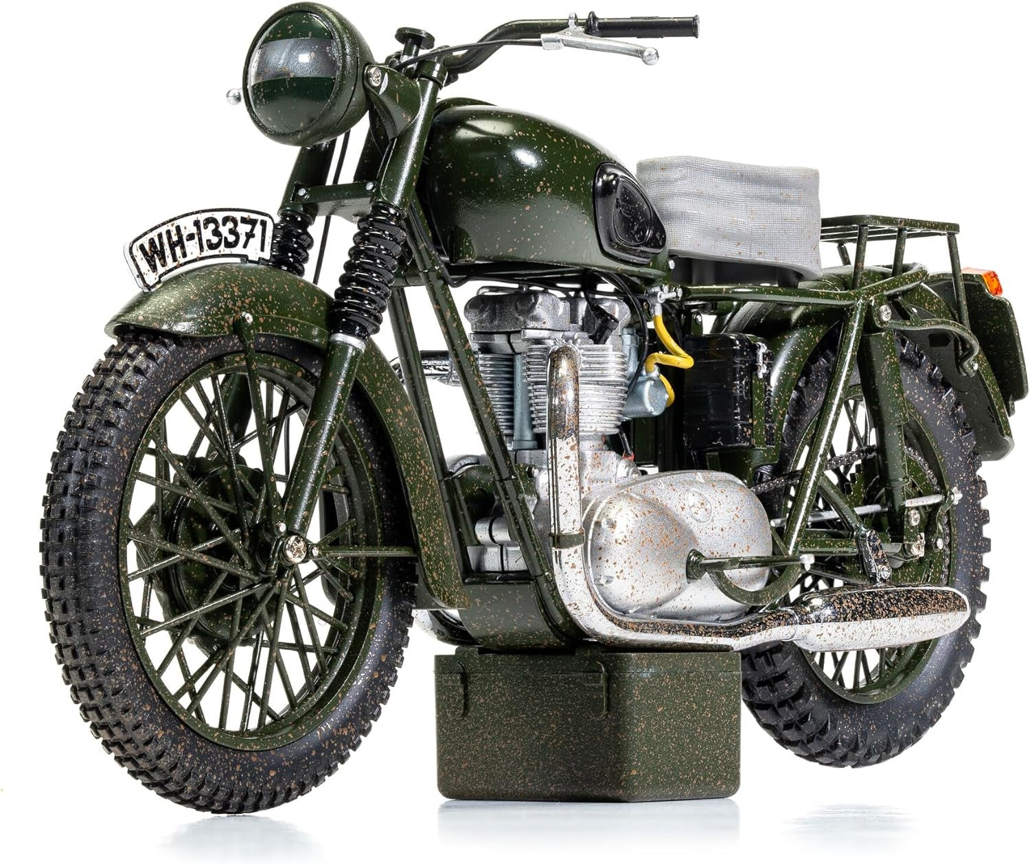 Triumph TR6 1962 Trophy Weathered The Great Escape McQueen 1:12 - 76321