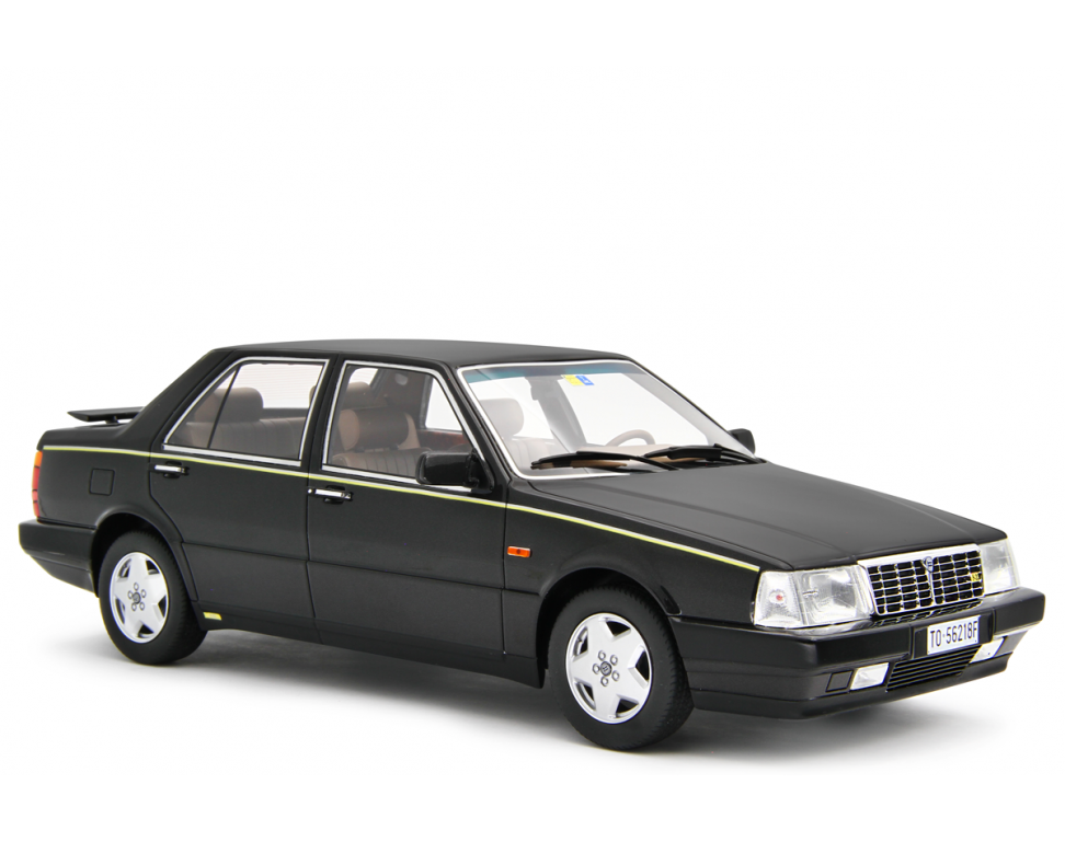 Lancia Thema 8.32 Ferrari 1986 Nero Ebano 1:18 - 76613