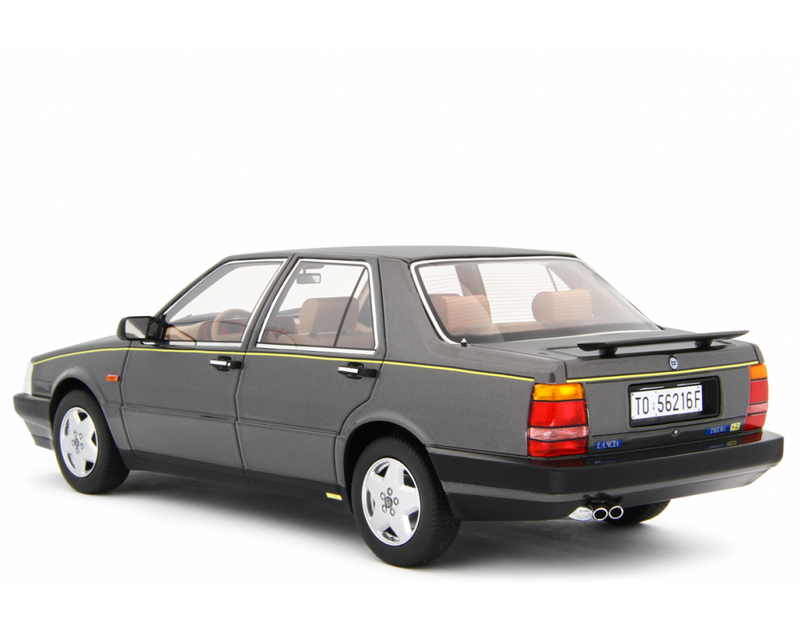 Lancia Thema 8.32 Ferrari 1986 Grigio Quarzo 1:18 - 76628
