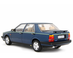 Lancia Thema 8.32 Ferrari 1986 Blu Blizzard 1:18 - 76642