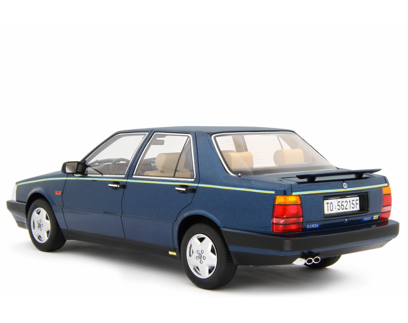 Lancia Thema 8.32 Ferrari 1986 Blu Blizzard 1:18 - 76642