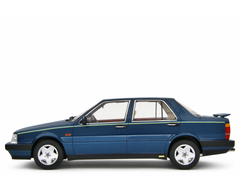 Lancia Thema 8.32 Ferrari 1986 Blu Blizzard 1:18 - 76643