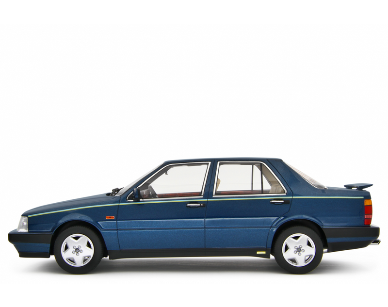 Lancia Thema 8.32 Ferrari 1986 Blu Blizzard 1:18 - 76643