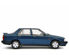 Lancia Thema 8.32 Ferrari 1986 Blu Blizzard 1:18 - 76644