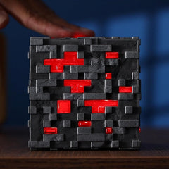 Minecraft Illuminating RedStone Ore Cube 10x10x10cm - 77024