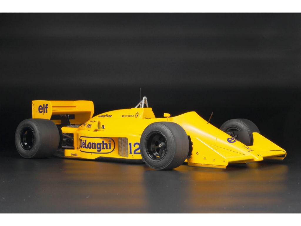 Lotus Honda 99T F1 1987 Monaco GP Ayrton Senna Model Kit 1:12 - 77052