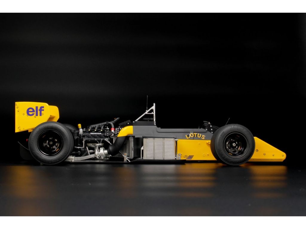 Lotus Honda 99T F1 1987 Monaco GP Ayrton Senna Model Kit 1:12 - 77090
