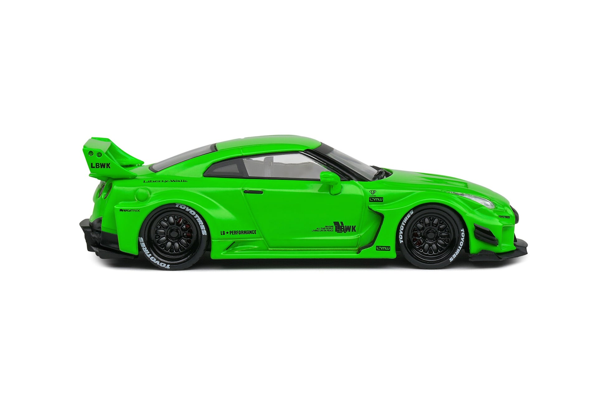 Nissan GT-R (R35) Liberty Walk Body Kit 2020 Acid Green 1:43 - 77351