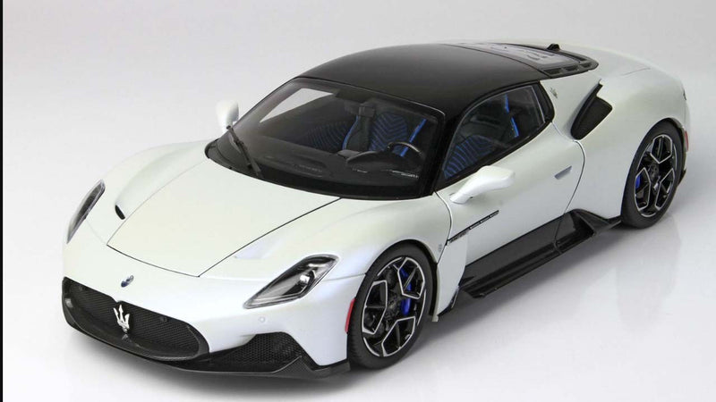 Maserati MC20 2023 Bianco Audace 1:18 - 77908