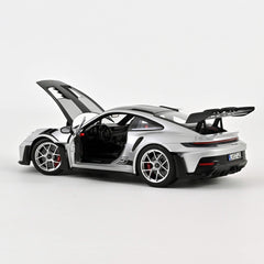 Porsche 911 GT3 RS Weissach pack 2022 GT-Silvermetallic 1:18 - 79466