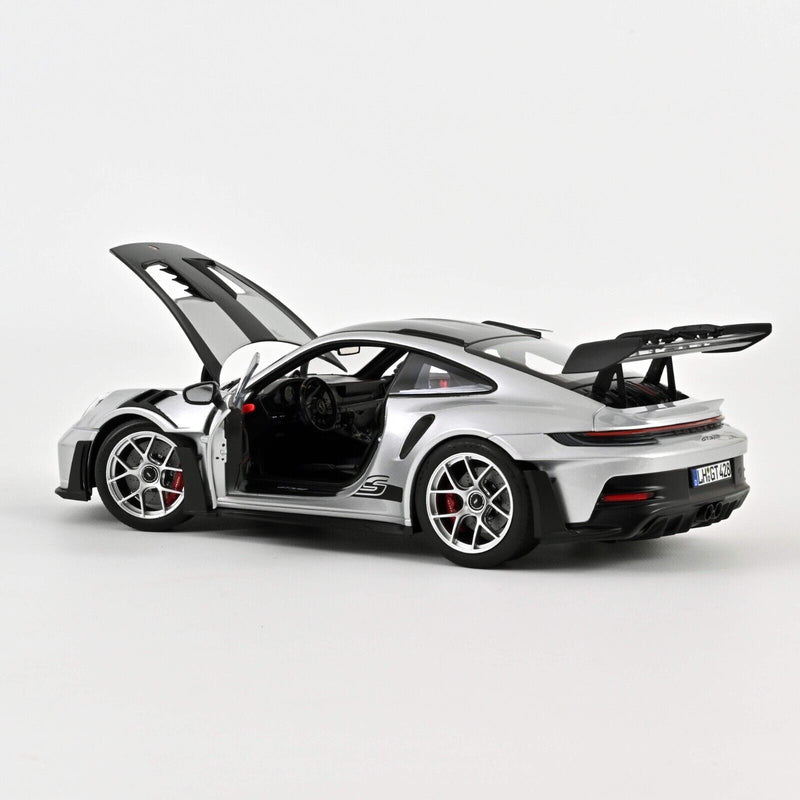 Porsche 911 GT3 RS Weissach pack 2022 GT-Silvermetallic 1:18 - 79466